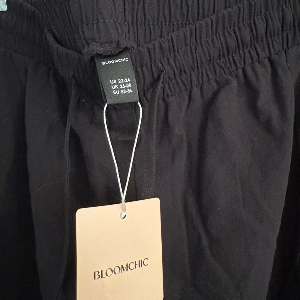 BloomChic Elegant Black Trousers